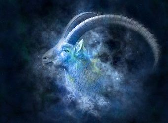 WELCOMING IN THE ENERGY OR CAPRICORN AND A HAPPY NEW SOLAR YEAR TO ALL YOU HARD-WORKING CAPRICORNS OUT THERE!